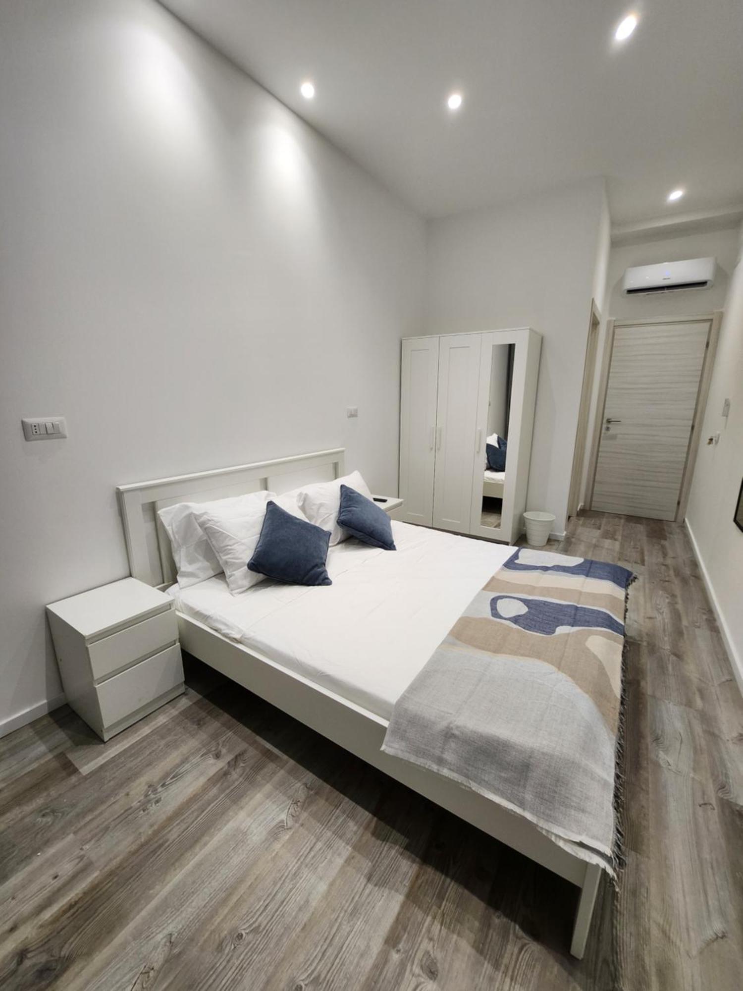 Double Room Private Bathroom