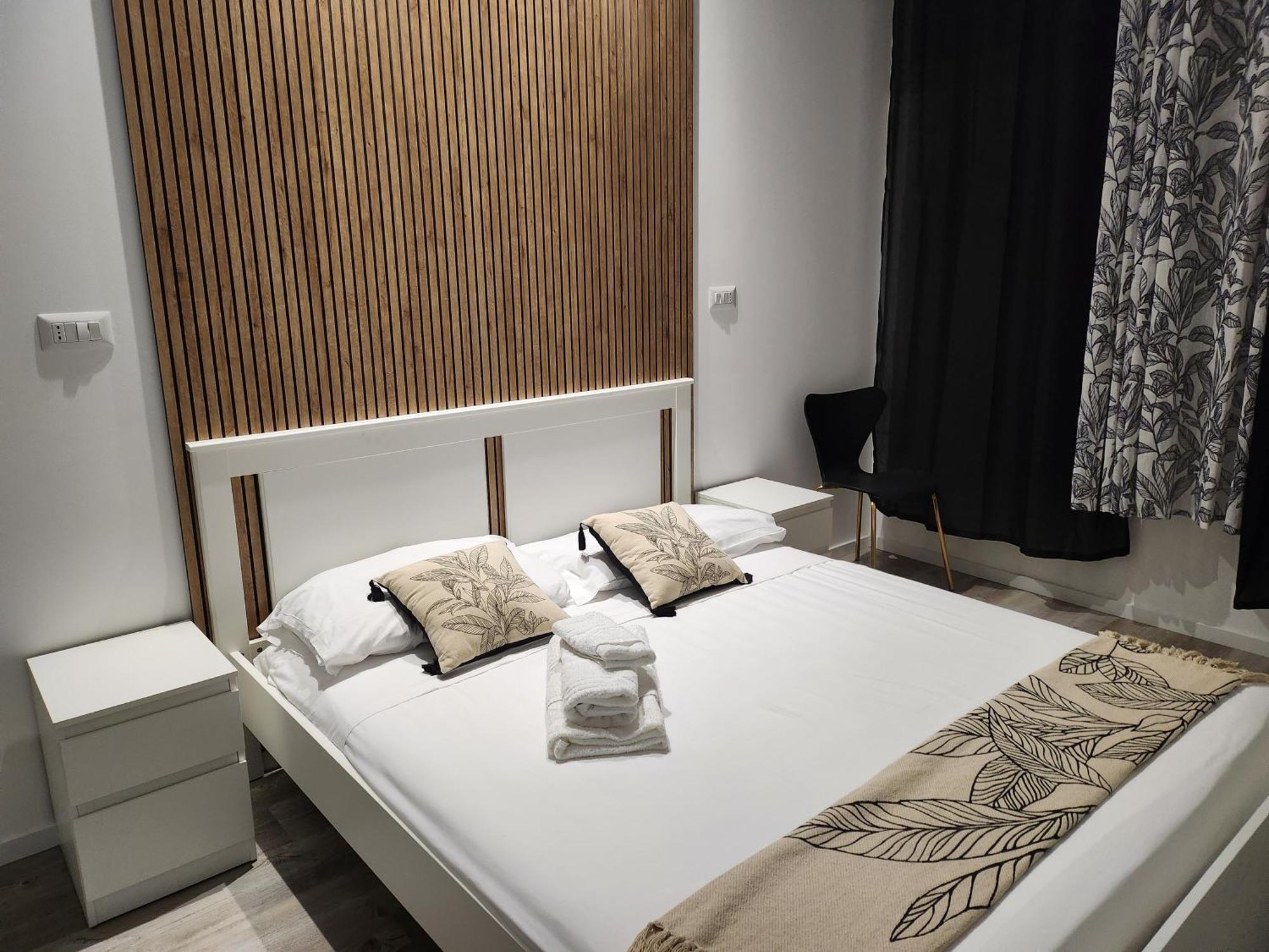 Double Room Private Bathroom